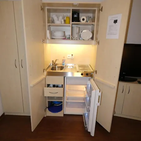 Kuestenzimmer * 格拉尔-米里茨